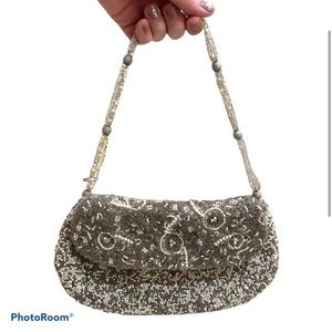 Beautiful Beaded Silver/Grey Evening Bag Small Purse Classic Look
